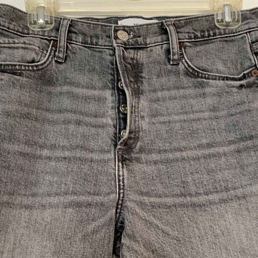 Women’s MNG Mango Gisele Button-Fly Gray Straight-Leg Jeans Size 6